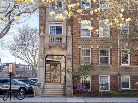 Exterior - 20 John St #3, Brookline, MA 02446 photo 1 of 2