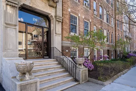 Exterior - 20 John St #3, Brookline, MA 02446 photo 2 of 2
