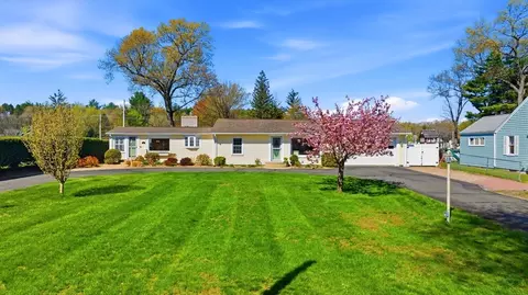 40 Pittroff Ave, South Hadley, MA 01075