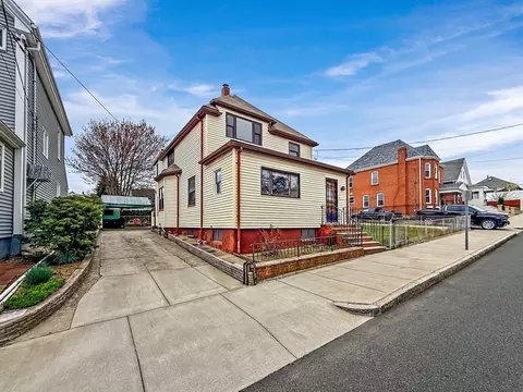 42 Genesee St, Revere, MA 02151