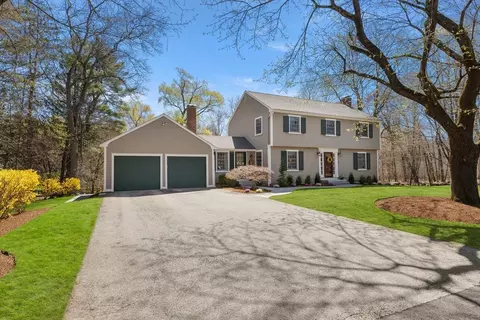 6 Audubon Dr, Topsfield, MA 01983