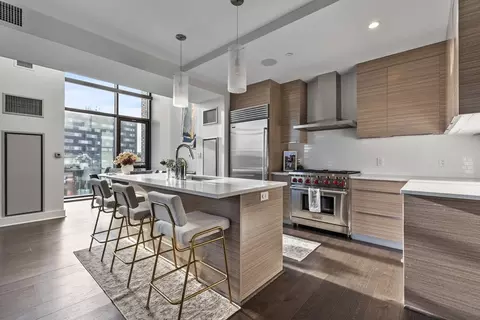 14 W Broadway #7L, Boston, MA 02127