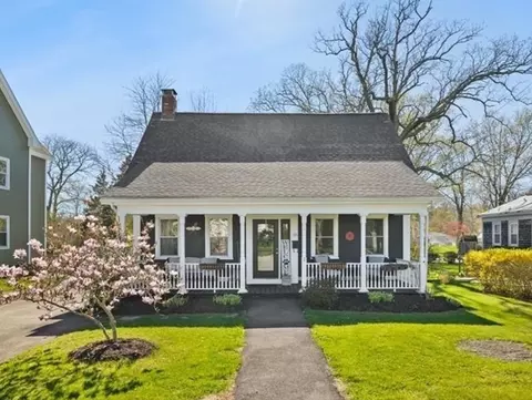 106 Bay St, Taunton, MA 02780