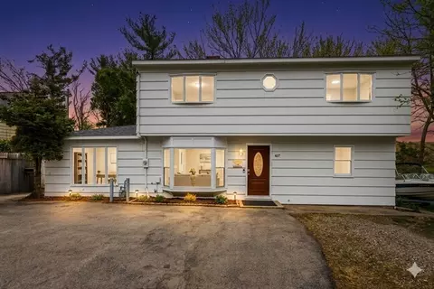 407 Mower St, Worcester, MA 01602