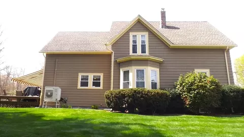 Exterior - 61 Nelson Pl, Worcester, MA 01605 photo 6 of 10