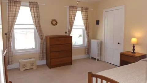 Bedroom - 61 Nelson Pl, Worcester, MA 01605 photo 8 of 8