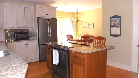 Kitchen - 61 Nelson Pl, Worcester, MA 01605 photo 2 of 5