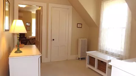 Entry Way - 61 Nelson Pl, Worcester, MA 01605 photo 3 of 3