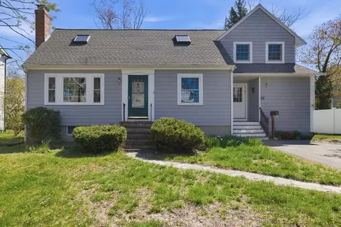15 Ellison Rd, Lexington, MA 02420