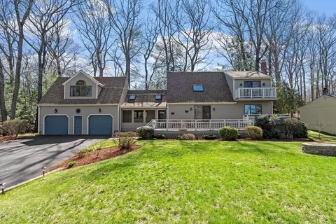 38 Noel Dr, Ashburnham, MA 01430