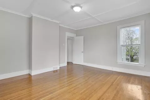 52 Thompson St, Springfield, MA 01109 photo 30
