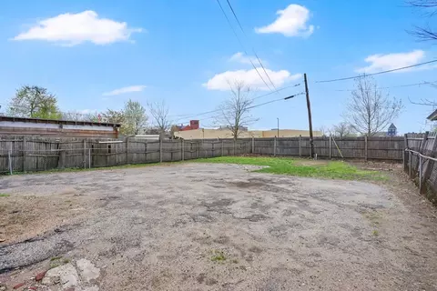52 Thompson St, Springfield, MA 01109 photo 7