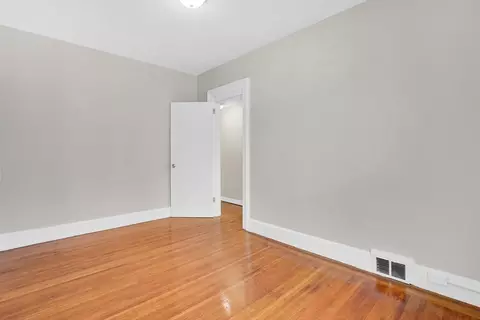 52 Thompson St, Springfield, MA 01109 photo 36
