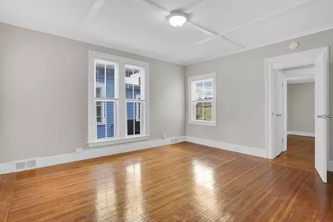 52 Thompson St, Springfield, MA 01109 photo 29