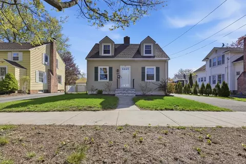 83 Ellsworth Ave, Springfield, MA 01118