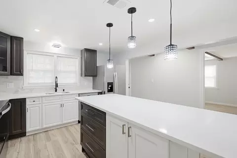 26 Debbie Rd, Brockton, MA 02302