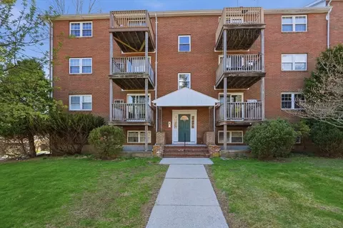 52 Burnap Rd #2, Holliston, MA 01746