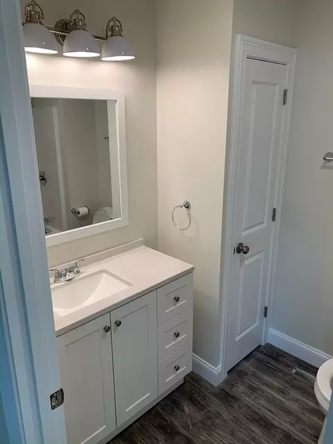 86 Beaumont Ave, Chicopee, MA 01013 photo 4