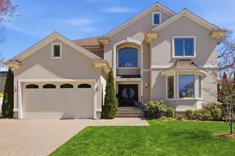 115 Meadowbrook Rd, Newton, MA 02459