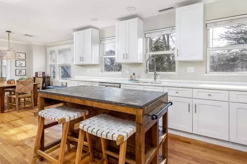 26 Cedar St #2, Marblehead, MA 01945 photo 10