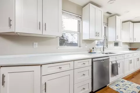 26 Cedar St #2, Marblehead, MA 01945 photo 13