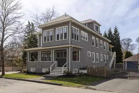 26 Cedar St #2, Marblehead, MA 01945 photo 3