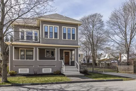 26 Cedar St #2, Marblehead, MA 01945