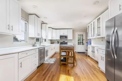26 Cedar St #2, Marblehead, MA 01945 photo 11