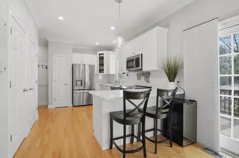 43 Knowlton Cir #43, Upton, MA 01568 photo 4