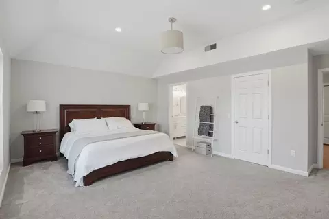 43 Knowlton Cir #43, Upton, MA 01568 photo 14