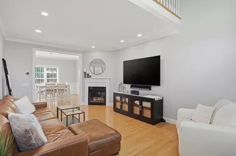 43 Knowlton Cir #43, Upton, MA 01568 photo 11