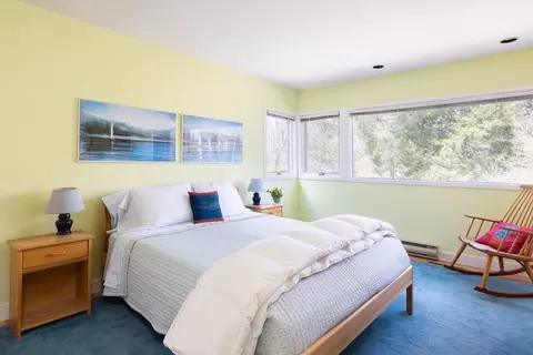Bedroom - 185 Warren St, Brookline, MA 02445 photo 1 of 5