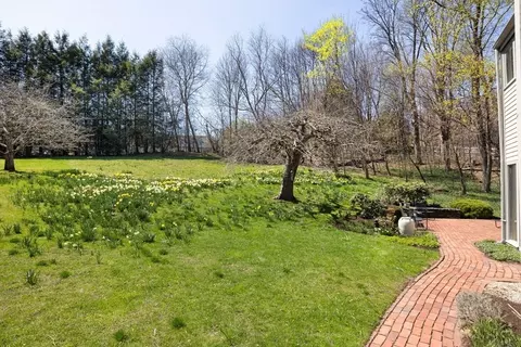 Exterior - 185 Warren St, Brookline, MA 02445 photo 3 of 5