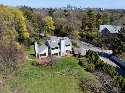 View/Area - 185 Warren St, Brookline, MA 02445 photo 2 of 3