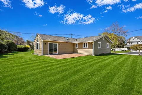 Exterior - 1 Ridge Hill Rd, Canton, MA 02021 photo 6 of 8