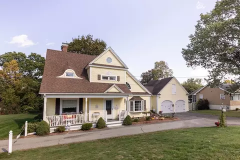 47 Elm St, Methuen, MA 01844