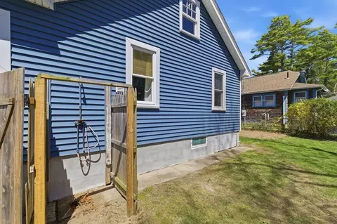 Exterior - 6 Birch St, Wareham, MA 02571 photo 5 of 8