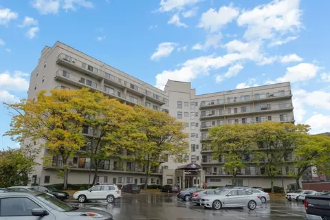 133 Commander Shea Blvd #505, Quincy, MA 02171
