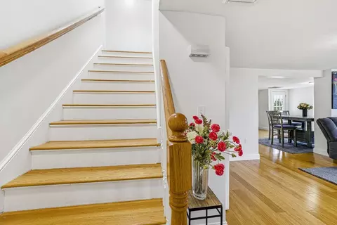 39 Brook St, Mansfield, MA 02048 photo 3