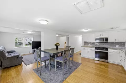 39 Brook St, Mansfield, MA 02048 photo 7