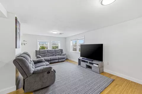 39 Brook St, Mansfield, MA 02048 photo 9