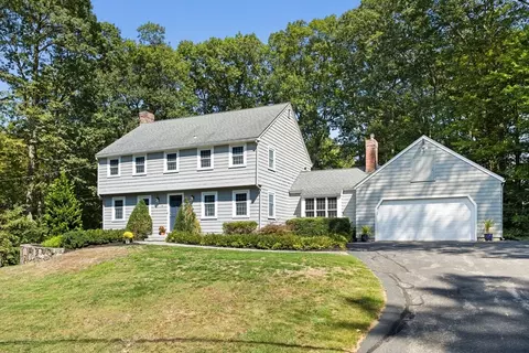 16 Heywood Rd, Westford, MA 01886
