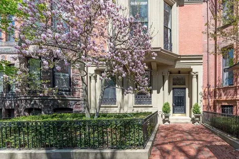 183 Commonwealth Ave #PH, Boston, MA 02116