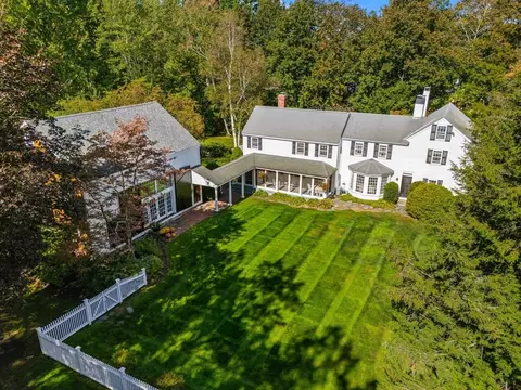 58 Osgood St, North Andover, MA 01845