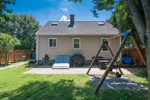 Exterior - 222 Plumtree Rd, Springfield, MA 01118 photo 3 of 4
