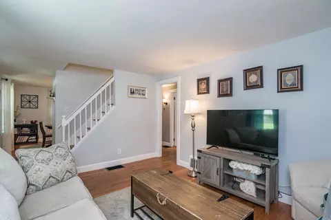 Living - 222 Plumtree Rd, Springfield, MA 01118 photo 1 of 1