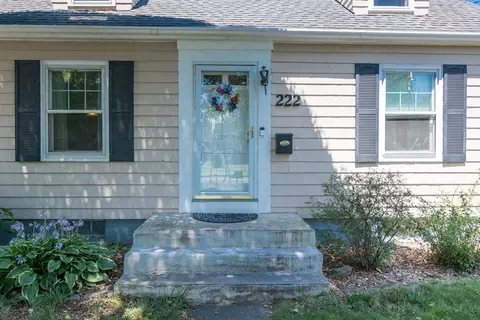 Exterior - 222 Plumtree Rd, Springfield, MA 01118 photo 2 of 4