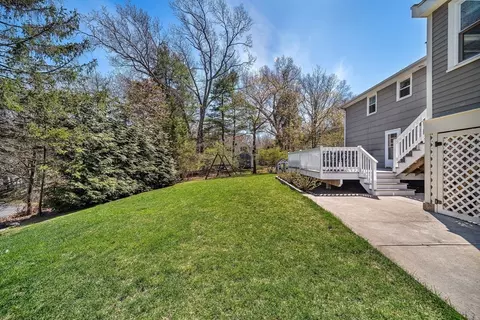 72 Oakcrest Rd, Needham, MA 02492 photo 21