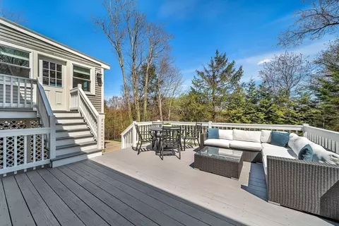 72 Oakcrest Rd, Needham, MA 02492 photo 18