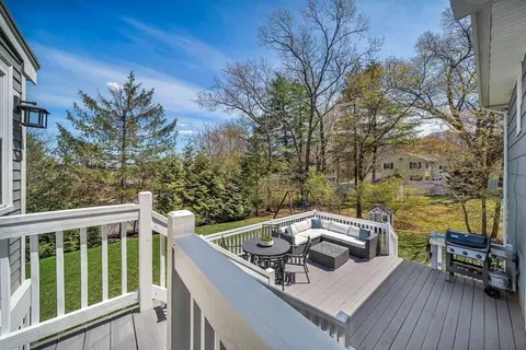 72 Oakcrest Rd, Needham, MA 02492 photo 19